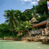 Salty Pearl Beach Front Phuket，位于芭东海滩的酒店