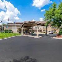 Quality Inn & Suites Lawrence - University Area，位于劳伦斯的酒店