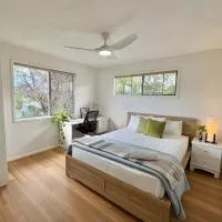 Welcome to Your Leafy Retreat in Graceville，位于布里斯班的酒店