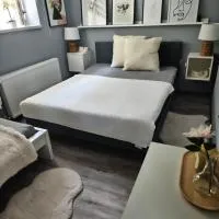 Home Apartman,位于Nagyesztergár的酒店