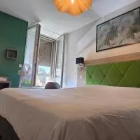 Logis Hôtel Au Croissant，位于Buzançais的酒店