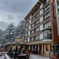 Hotel Victory Near Mall Road Simla,位于西姆拉的酒店