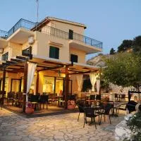 Zephyros Rooms And Apartments,位于Drymon的酒店
