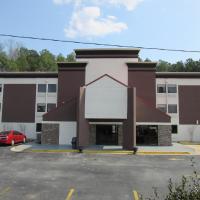 Quality Inn & Suites near Six Flags East，位于亚特兰大富尔顿县（布朗）机场 - FTY附近的酒店