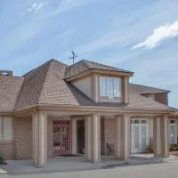 Birch Hill Suites Detroit-Warren,位于沃伦的酒店