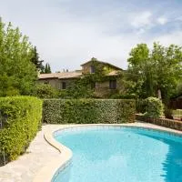 Le Mas Des Aigras - Hôtel & Restaurant de Charme en Provence，位于奥朗日的酒店