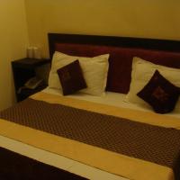 Hotel Abhinandan Grand，位于德拉敦Paltan Bazaar的酒店