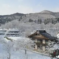 鱼卡恩旅馆，位于花卷市的酒店