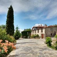 Casa dos Muros turismo rural y actividades en la Ribeira Sacra，位于潘通的酒店