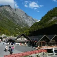 步达斯酒店，位于Briksdalsbre的酒店
