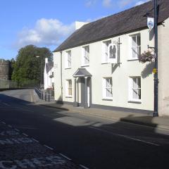 Castle Square Apartments Beaumaris