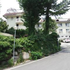 索拉克花园度假酒店