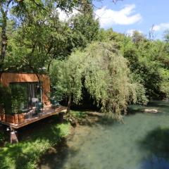 La Cabane du Pont de l'Ignon SPA hébergement atypique tout confort en Bourgogne