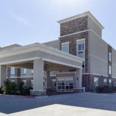 Quality Inn & Suites Victoria East