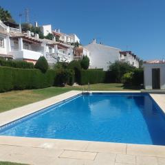 Chalet Adosado con piscina en la Cala del Moral