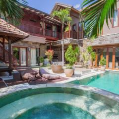 Villa Martine - Fantastic 5BR Villa - Perfect Location in Seminyak