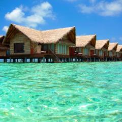 Adaaran Select Huduran Fushi - with Dine around Premium All inclusive for 24 hours - 25 minutes away from Male by Speedboat