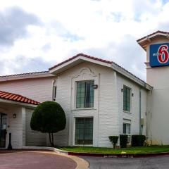尤里斯DFW西部6号汽车旅馆 