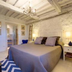 THE RETREAT a romantic bedroom in Maremma