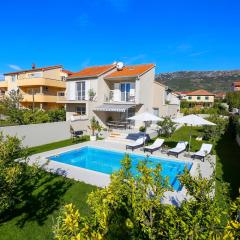 Villa Elysium - beautiful family house with heated pool