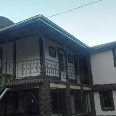 Guest House Sabauri