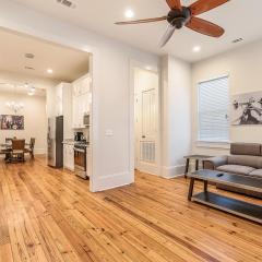 Stunning 3BR on Carondelet by Hosteeva