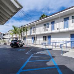 Pacific Inn
