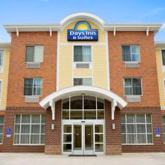 Days Inn & Suites by Wyndham Caldwell