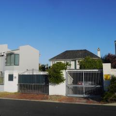 Cape Town Milnerton Lagoon Villa