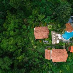 Si Como No Resort & Wildlife Refuge