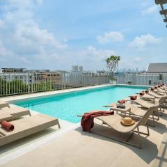 Casa Vimaya Riverside
