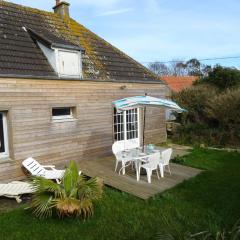 Countryside Cottage near the Sea in Cosqueville