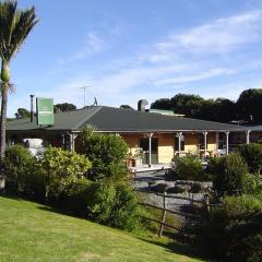 Punakaiki Rocks Hotel & Garden Bar