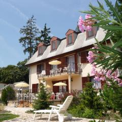 BALATON ART Guesthouse