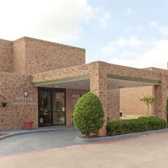 Hawthorn Extended Stay by Wyndham Richardson
