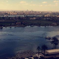 Amazing Nile View and Pyramids Apartment