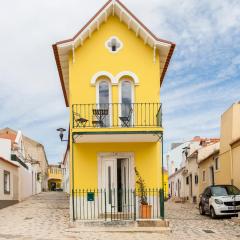 Lisbon Sea Side Chalet