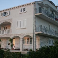 Apartments Vela Luka