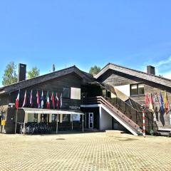 奈达露营酒店