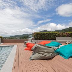 6-Ave Surin Apartment
