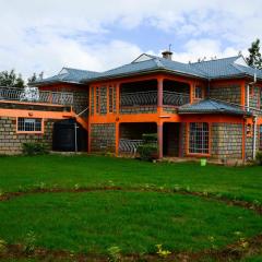Serian Vacation House