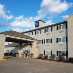 Oak Hill Inn & Suites