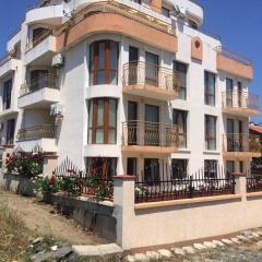 Private Studio Intsaraki - Sveti Vlas