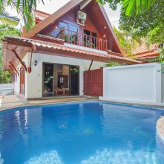 Traditional Thai Villa Nikkie in Tropical Nature, 4BR & Pool, near Rawai Beach