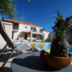 Villa Korona Apartments