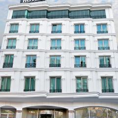 The Grand Mira Business Hotel