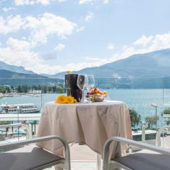 Exclusive Suites Riva