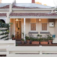 Gorgeous Subiaco cottage