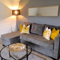 Manor Suite Apt 2 Bed Apt Central Headington close to Oxford Hospitals