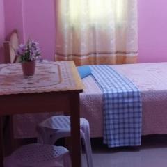 3Kid's Homestay Pink